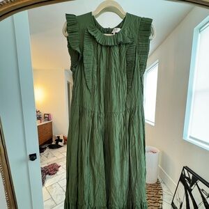 Sea long green sleeveless size 6, EUC